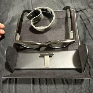 Grace Stylish Glasses - Black and Silver